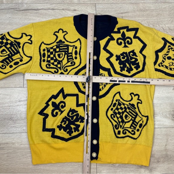 Vintage Virgin Wool Merino Extrafine Yellow Coat of Arms Cardigan - Size 14/16 - Picture 7 of 9